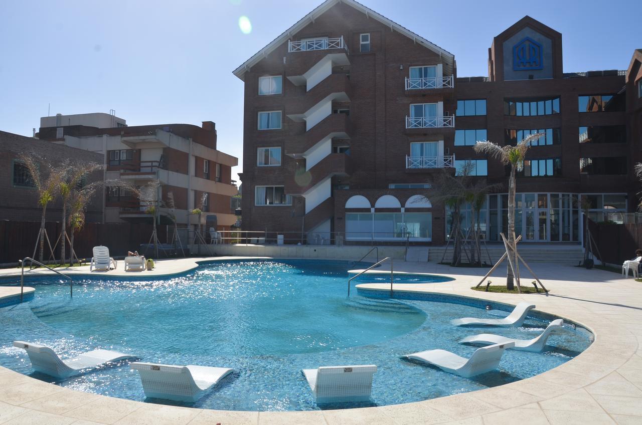 Hotel Reviens Pinamar Exterior photo